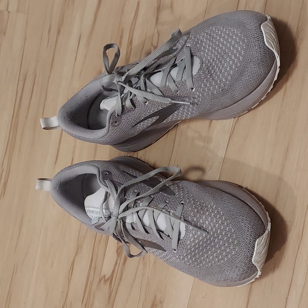 Brooks Silver Revel Running Shoes 9.5